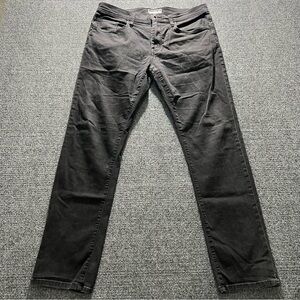 Travis Mathew Jeans Mens 34 Black Denim Legacy Featherweight Straight Stretch